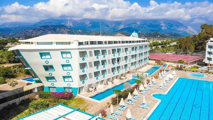هتل دایما بیز، کمر (Daima Biz Hotel)