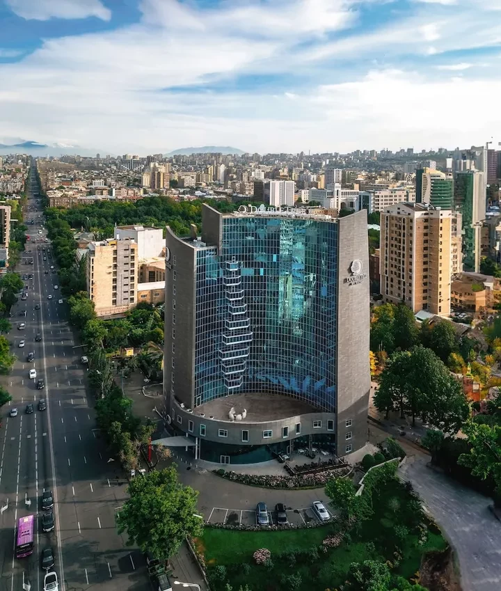 هتل دابل تری بای هیلتون سیتی سنتر ایروان (DoubleTree by Hilton Hotel Yerevan City Centre)