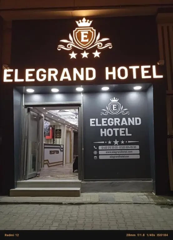 هتل الگرند وان (Elegrand Hotel Van)