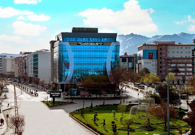هتل کانفریوم وان (The Conforium Hotel)