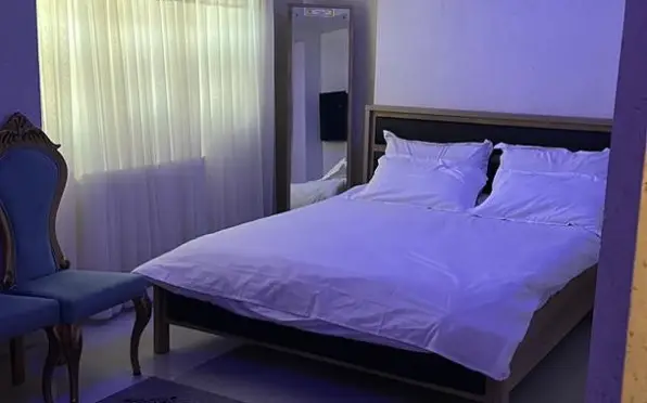 اتاق سه تخته (اقامت با صبحانه)