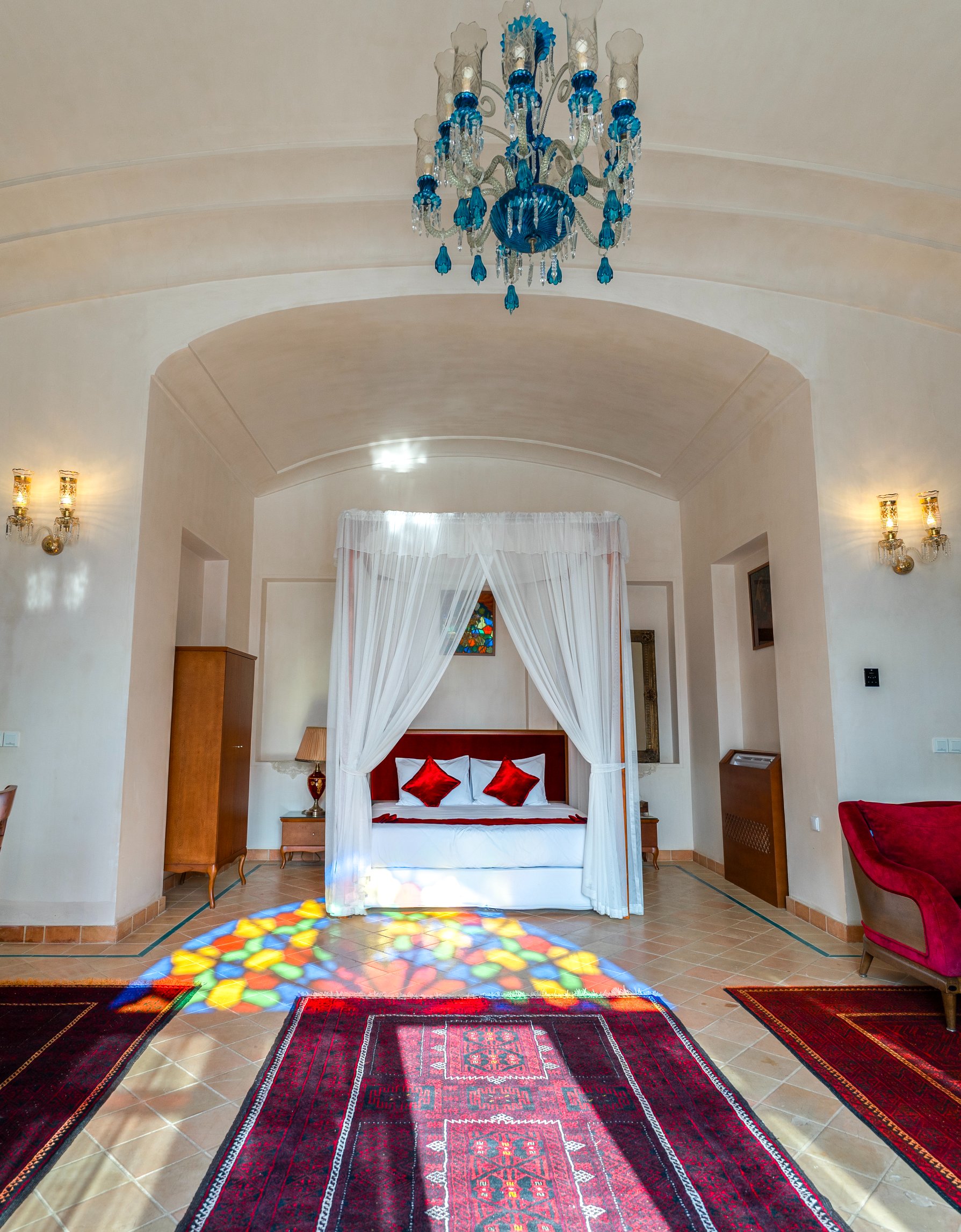 اتاق شاه نشین 110